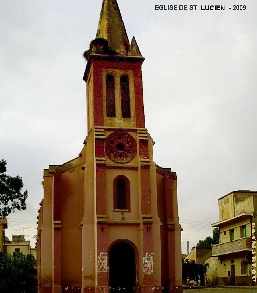 ST LUCIEN 2009 EGLISE  (3).jpg